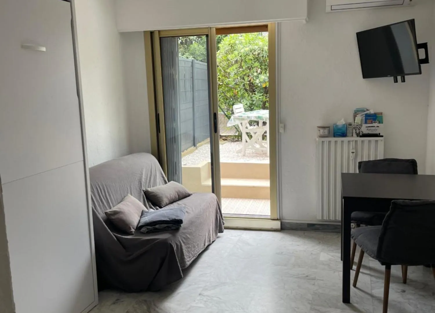 Studio 100M Plage Cagnes-sur-Mer Appartement